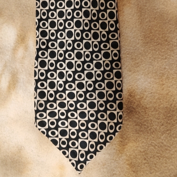 RETRO BROWN and CREAM GEOMETRIC SILK TIE MADE in ITALY by AVANZINI 4" - Picture 1 of 6